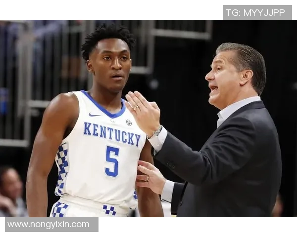 伊曼纽尔奎克利：从新秀到明星的成长之路与未来展望