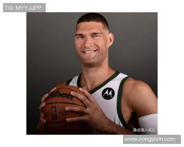 布鲁克洛佩斯：从NBA巨星到篮球战术革新的引领者