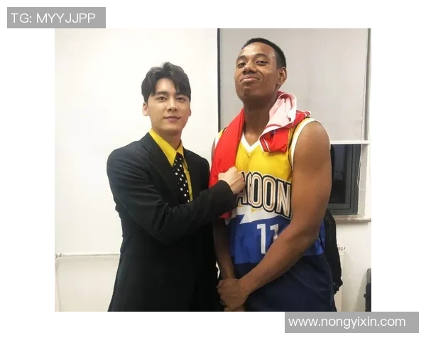 祝铭震:从青涩少年到舞台巨星的成长之路与奋斗故事